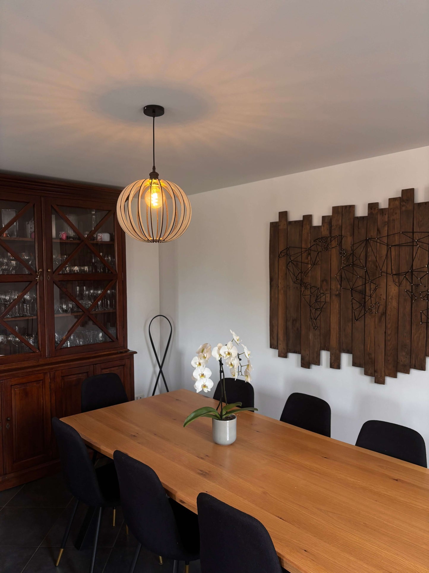 Lustre sphérique design en bois naturel