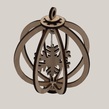 Boule de Noël en bois flocon, décoration artisanale en bois naturel, élégante et durable.